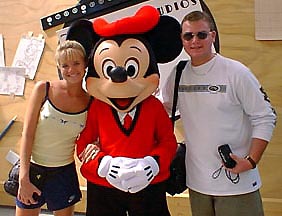 mickeyus.JPG (25903 bytes)