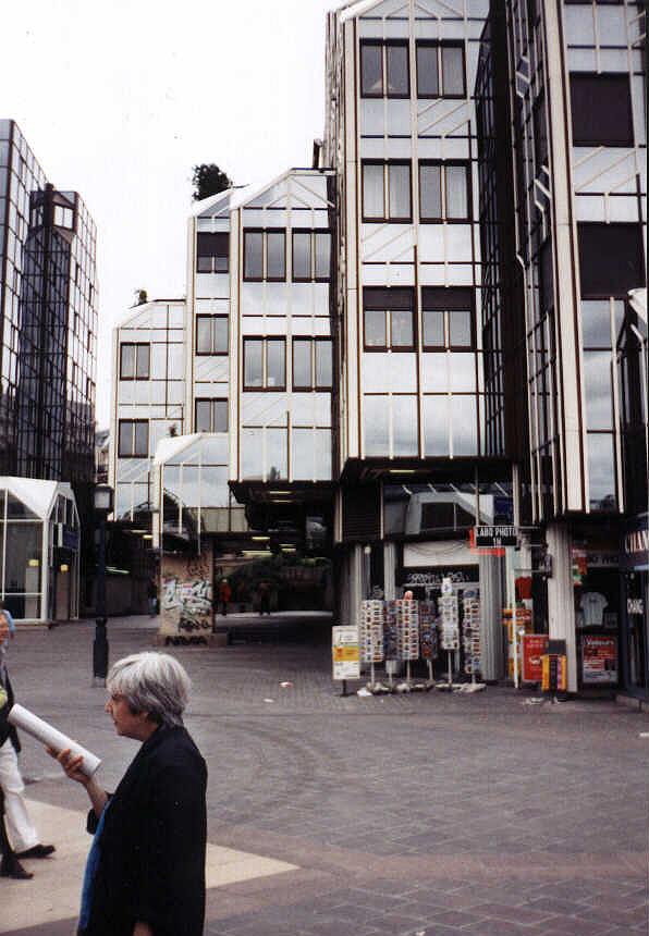 Building near the Centre Pompedu