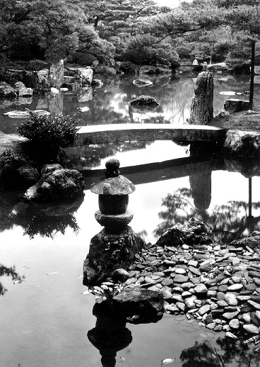 Japanese garden - picture by
Haruz Ohashi