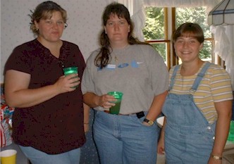 Jen, Lisa and Mia pose for the camera