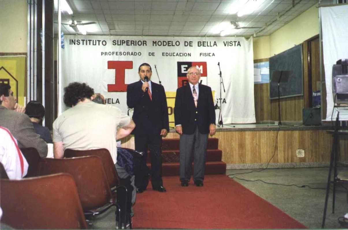 EL SR. DIRECTOR CLAUDIO REARTE CON EL DR. MALINA