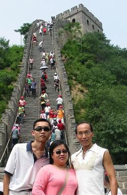 With our mentor, Mr Steven Ting (Asia's Genius of Network Marketing) at Ba Da Ling, Great Wall of China