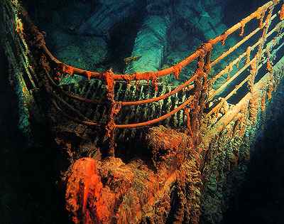 Titanic's bow underwater