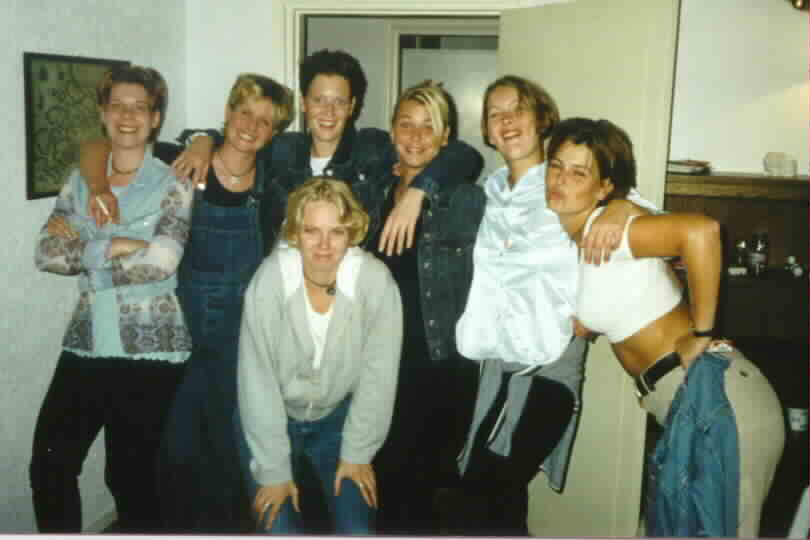 halsteren 1998, saskia, rikje, marlies,marianne,greet,maureen en voor: petra 