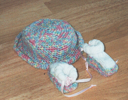 Crocheted Fedora with Madi's Seed Stitch Booties