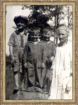 Lou (Dawson) Carmichael and her grandchildren