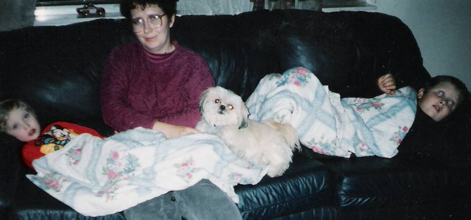 Kate, Cathy, Tribble, and Luke relaxing, February of 1995