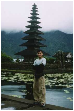 Denpasar Moon Peb. 2001