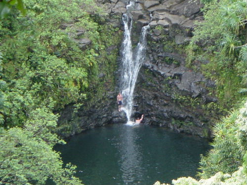 Puohokamoa Falls.