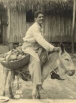 Ricardo Acosta in 1955 similar to 1956 when he carried the Midwife in a horse.