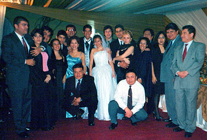 En el matrimonio de Erwin Zarria (2002)