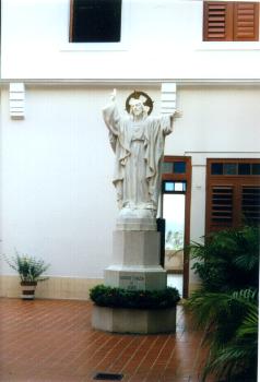 Hospital de la Benificencia Lobby