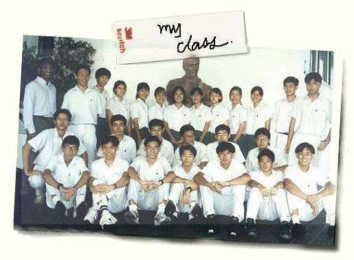 Class photo. The once-in-a-year kinda photo that we took for our Rafflesian year book.