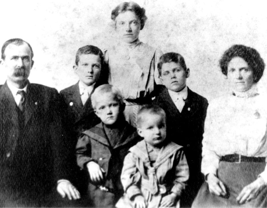 Walter Calvin Hollowell Family