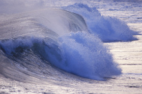 waves.jpg (22606 bytes)