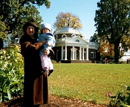 Mommy and Emily and Monticello