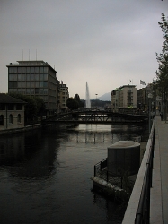 The Jet looking from the Rhone