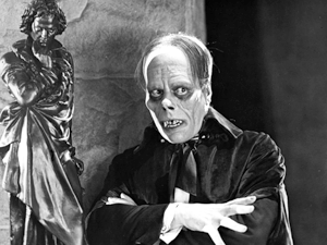 Lon Chaney as the Phantom