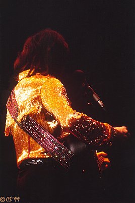 Neil Diamond 1982 (c) Cindy Shunko