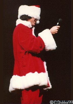 Neil Diamond is Santa Claus!  Merry Christmas to All!