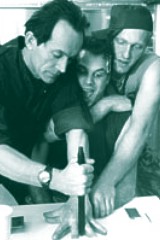 (l-r) Lance Henriksen, Bill Paxton, and Mike Rolston  © 1986 Twentieth Century Fox