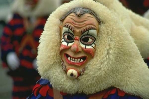 clown, original image at 40,171 bytes