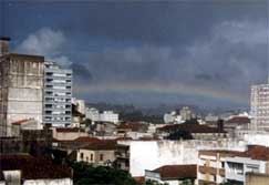 Arco-íris sobre o Parque da Redenção  - Vista da Cidade Baixa...>>   Rainbow on the Parque da Redenção - Seen of the Cidade Baixa