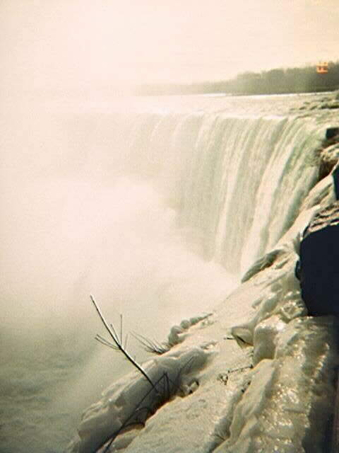 Niagara Falls Feb 28, 1997