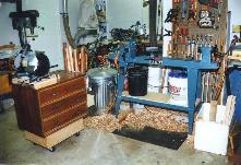 Lathe in working position