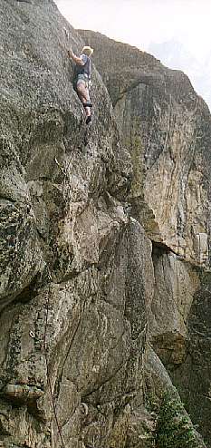 MeLeadPCliff.jpg (33341 bytes)