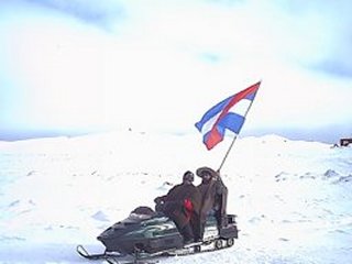 chasque en moto de nieve