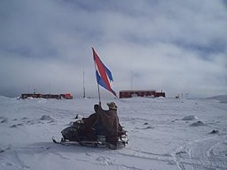 El chasque en moto de nieve