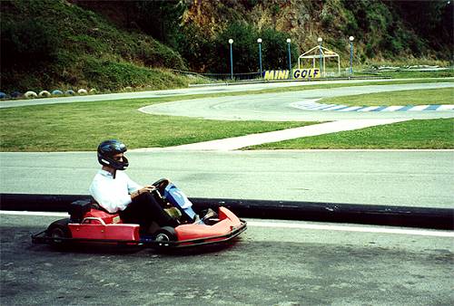 Hayawata on the kart!