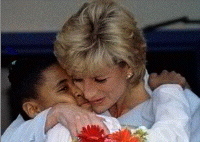 Picture: Princess Diana embracing child with Aids