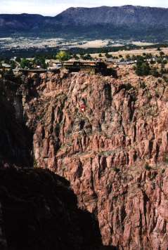 gorge4.jpg (18271 bytes)