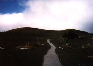 volcano2.jpg (6251 bytes)