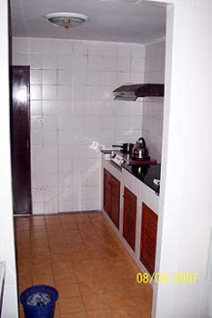 1_2kitchen1