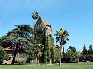 sjsuTower.jpg (23291 bytes)