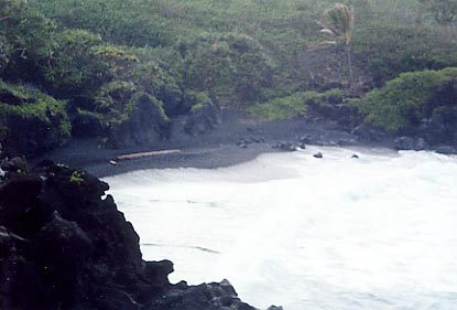 r2hana Black Sand Beach