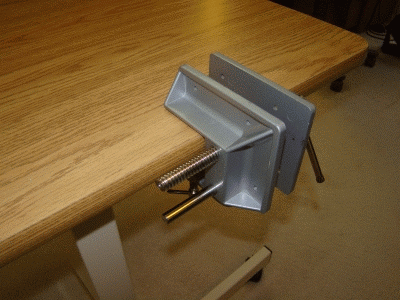 tabletop-vise.gif