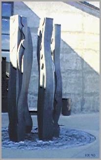 Sculpture of giant kelp