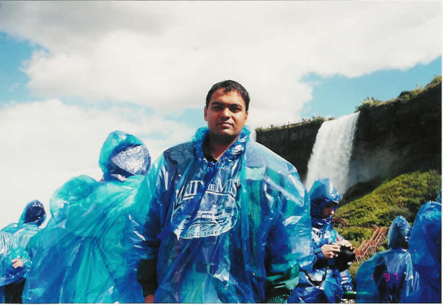 Deepak_Niagra_Falls13.jpg