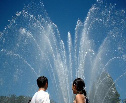 Hai and I standing in front of the fountain. Pretty spray!