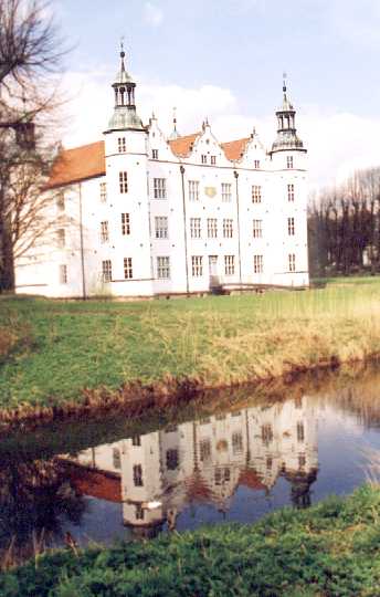 Schlo Ahrensburg