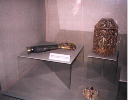 The hand of John the Baptist (in Topkapi Palace)