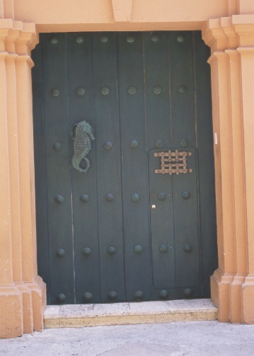 DOOR01