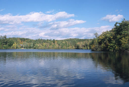 LAKE_MOULIN01