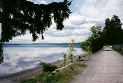 road by Lake Mjosa