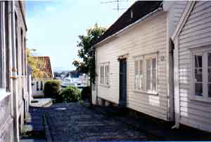 narrow street, old houses