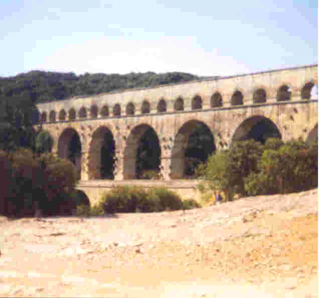 Le Pont de Gard 02/07/99